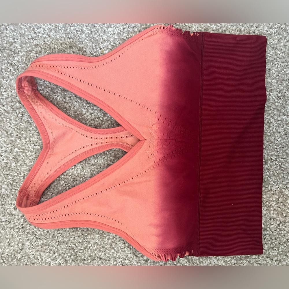 NEVER WORN Victoria secret/Pink sports bra